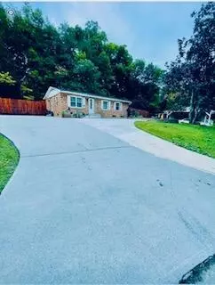 1019 Oakville Ln, Sevierville, TN 37862
