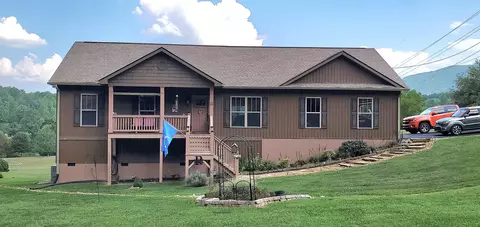 3282 Covemont Rd, Sevierville, TN 37862