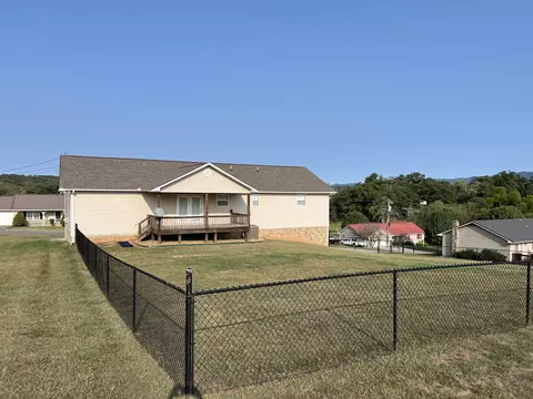 135 N Ridge Dr, Parrottsville, TN 37843