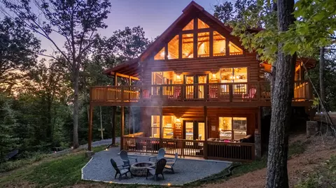 2118 Red Bud Rd, Sevierville, TN 37876