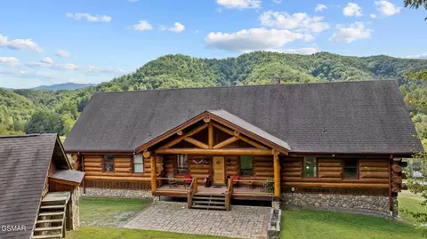 4769 Jones Cove Rd, Cosby, TN 37722