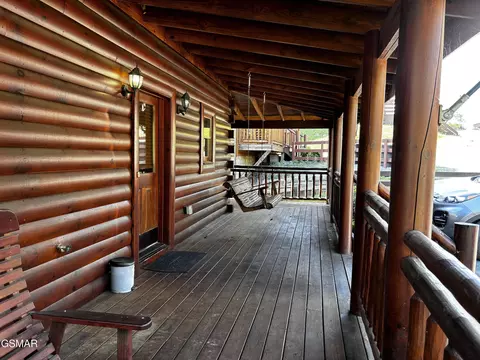 659 Stockton Dr, Sevierville, TN 37876