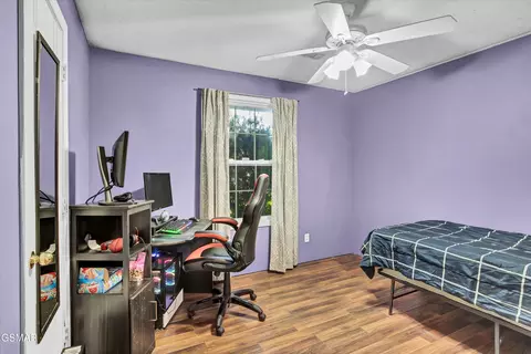 Bedroom - 4116 Briggs Loop, Kodak, TN 37764 photo 4 of 4