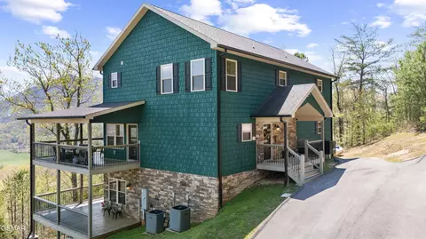 4249 Teaberry Vista Ln, Sevierville, TN 37862