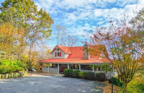 536 Red Cedar Ridge Rd, Sevierville, TN 37876