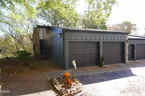 2001 Cherokee Blf, Knoxville, TN 37920