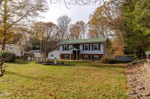 161 Bostie Maire Ln, Clinton, TN 37716