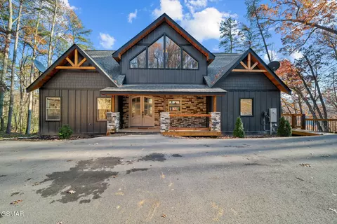 3045 Redtail Rd, Sevierville, TN 37862