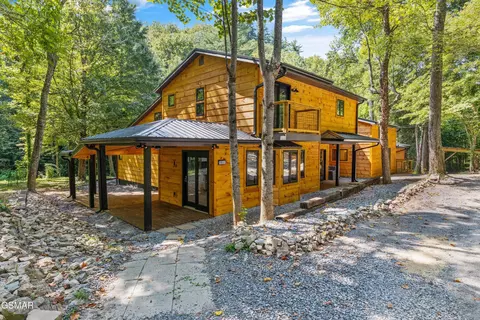 4031 Chamberlain Ln, Sevierville, TN 37862