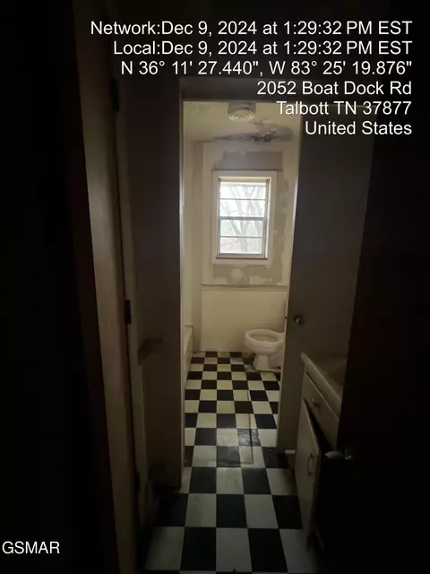 Bath - 2052 Boat Dock Rd, Talbott, TN 37877 photo 3 of 3
