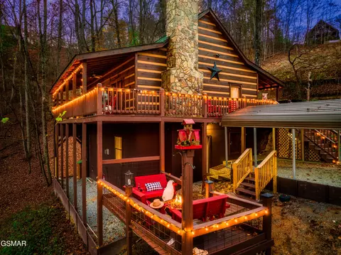 1839 Natures Lane Ln, Sevierville, TN 37862