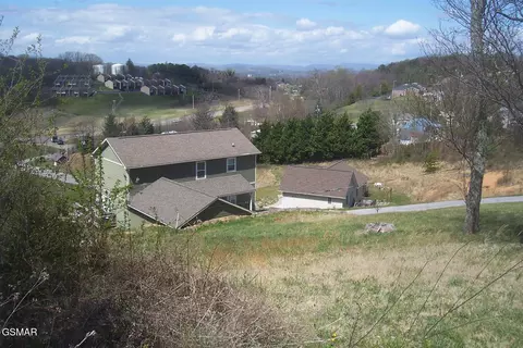 1321 Lauren Dr, Jefferson City, TN 37760