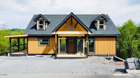 842 Blue Herring Way, Sevierville, TN 37876
