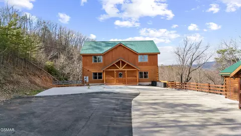 3725 Tilda Hilltop Way, Pigeon Forge, TN 37862