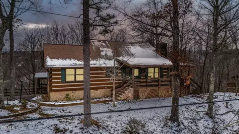3013 Hatcher Top Rd, Sevierville, TN 37862
