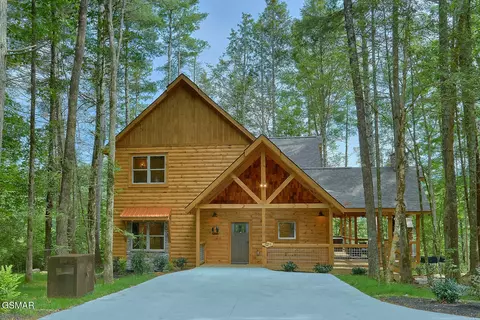 2705 Mossy Creek Ln, Sevierville, TN 37862