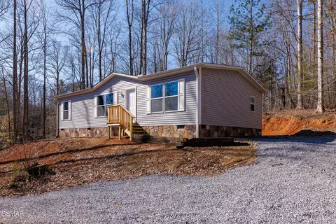 1424 Lower English Creek Rd, Newport, TN 37821