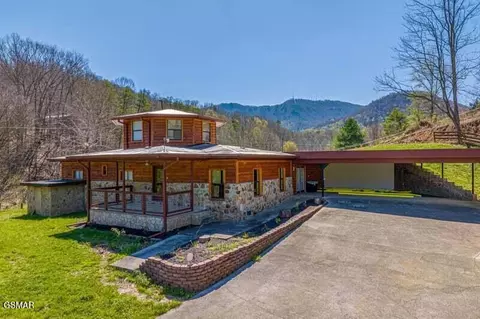 565 Sugar Loaf Rd, Seymour, TN 37865