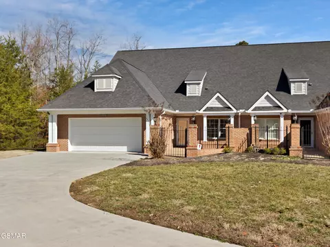 1129 Savannah Ln, Sevierville, TN 37862