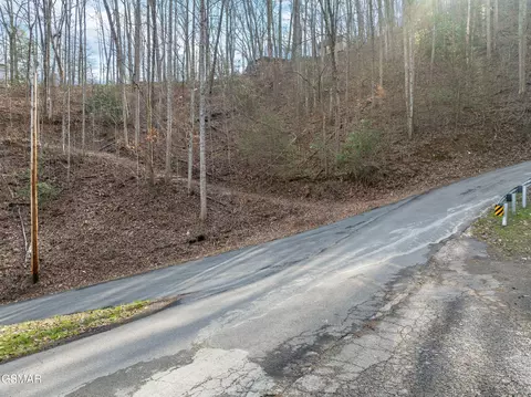 1006 Ridgefield Dr, Sevierville, TN 37876