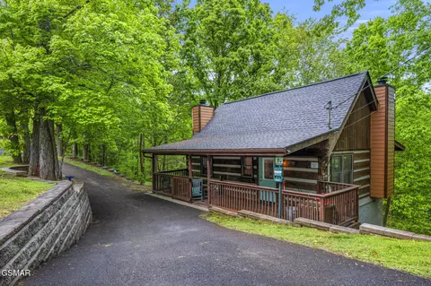 1776 Blue Ridge Rd, Sevierville, TN 37876