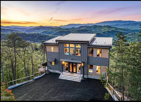937 Autumn Ridge Way, Sevierville, TN 37876