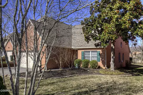 376 Paine Lake Dr, Sevierville, TN 37862