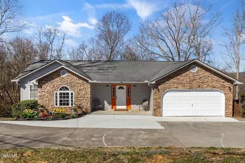 1051 N Old Grey Ridge Rd, Maryville, TN 37801