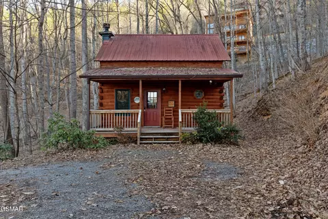 3641 Wears Mountain Ln, Sevierville, TN 37862