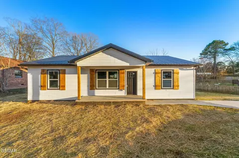 423 Overlook Dr, Seymour, TN 37865