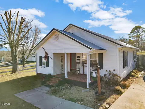 221 N Johns St, Rogersville, TN 37857