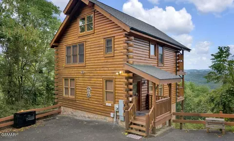 2619 Greystone Ridge Dr, Sevierville, TN 37876