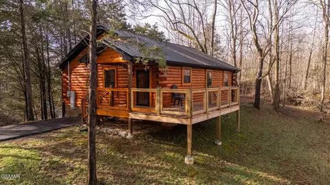 1065 Timberlake Cir, Sevierville, TN 37876