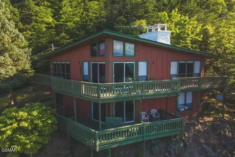 1020 Clingmans Vw, Sevierville, TN 37876