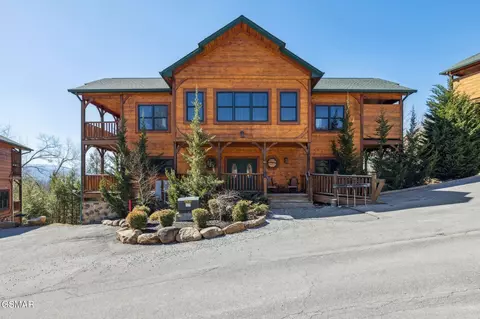 872 Great Smoky Way, Gatlinburg, TN 37738