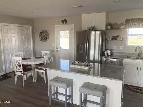 Kitchen - 6838 Westgate Cir, Talbott, TN 37877 photo 2 of 2