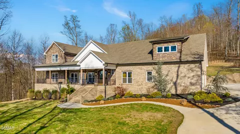 2110 Campbell Rd, Knoxville, TN 37914