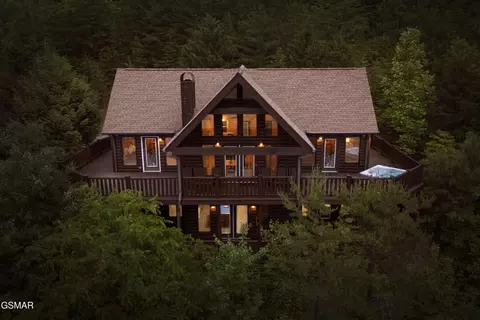 3935 Ravens Den Way, Sevierville, TN 37862