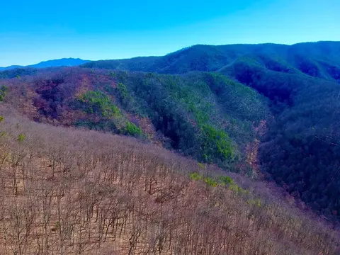 2 Ravens Den Way # -A, Sevierville, TN 37862