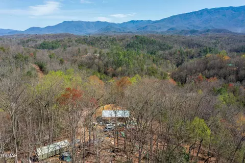 4105 Suttons Rd, Sevierville, TN 37876