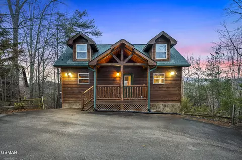 4176 Chamberlain Ln, Sevierville, TN 37862