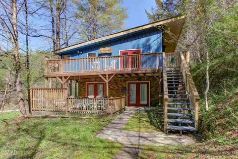 1115 Darvan Way, Sevierville, TN 37876