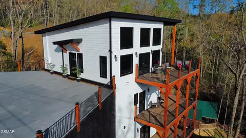 1040 Old Cartertown Rd, Gatlinburg, TN 37738