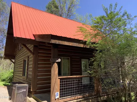 2939 Drue Fox Way, Sevierville, TN 37862