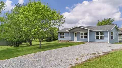 2934 Eledge Ln, Sevierville, TN 37876