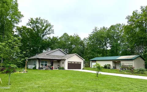 1923 Big Chiefs Skyview Dr, Sevierville, TN 37876