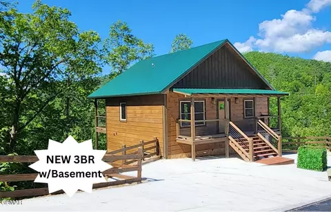 3272 Smoky Ridge Way, Sevierville, TN 37862