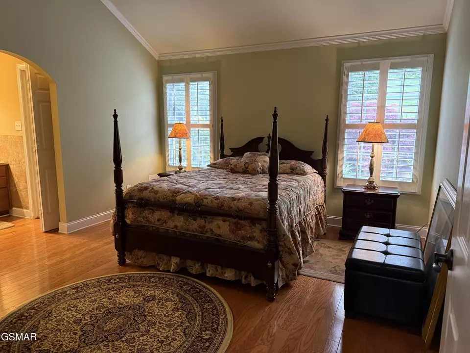 Bedroom - 915 Fine Glen Drive Dr, Sevierville, TN 37862 photo 2 of 2