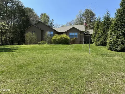 267 Back 9 Dr, Baneberry, TN 37890