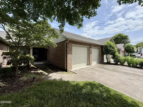 530 Sunrise Cir, Sevierville, TN 37862
